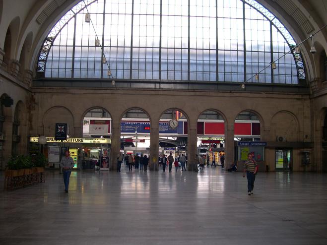  intérieur de la gare de l'est